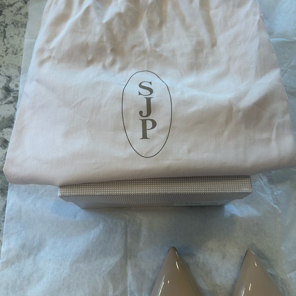SJP by Sarah Jessica Parker Tan Heels Elegant Design - Picture 7 of 8